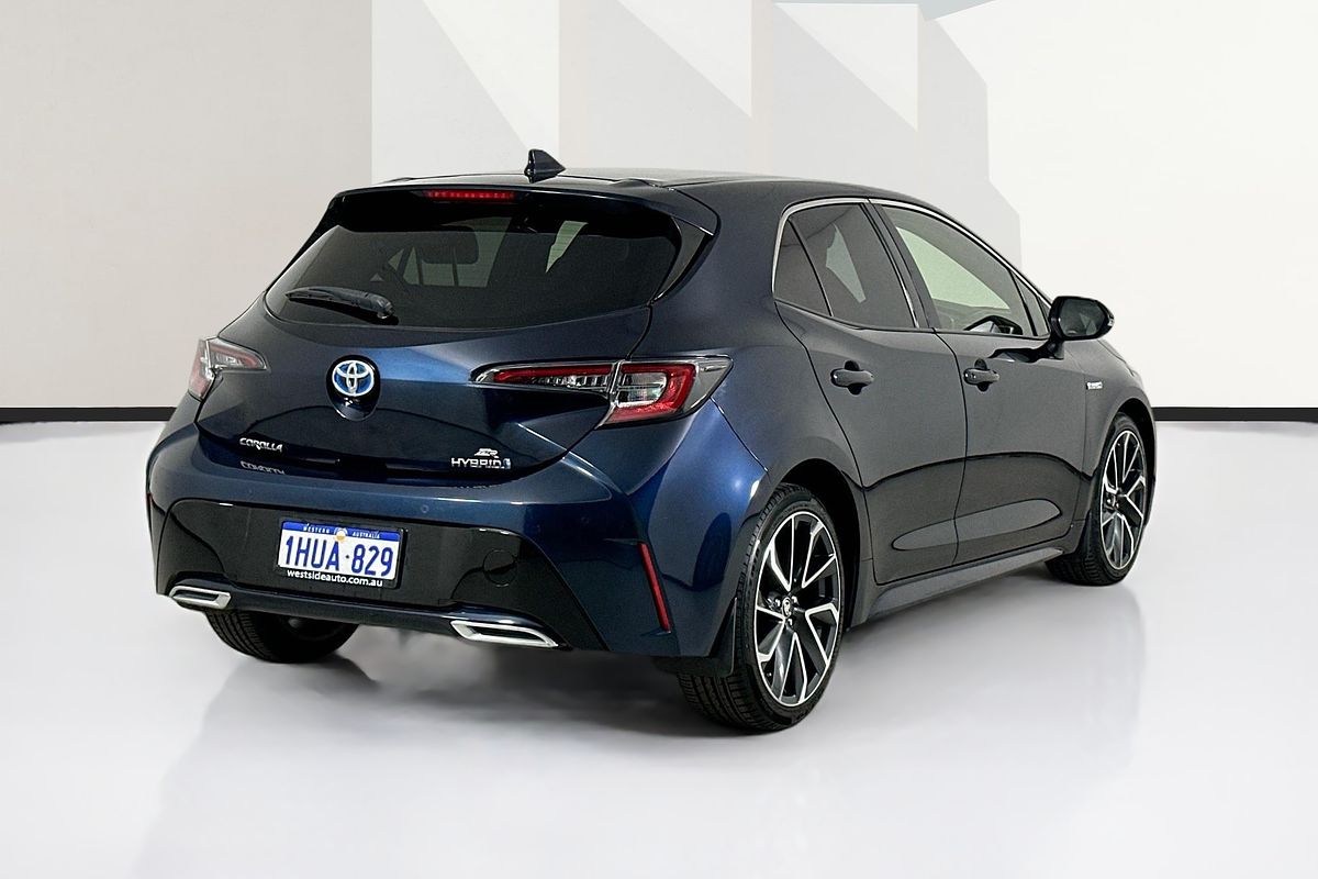 2021 Toyota COROLLA ZR HYBRID ZWE211R
