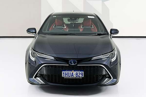 2021 Toyota COROLLA ZR HYBRID ZWE211R