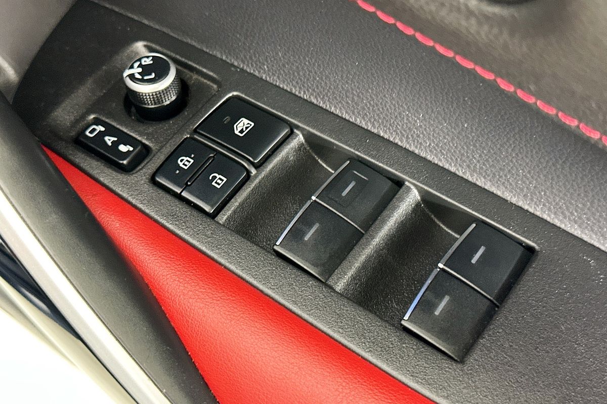 2021 Toyota COROLLA ZR HYBRID ZWE211R