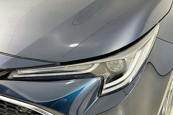2021 Toyota COROLLA ZR HYBRID ZWE211R