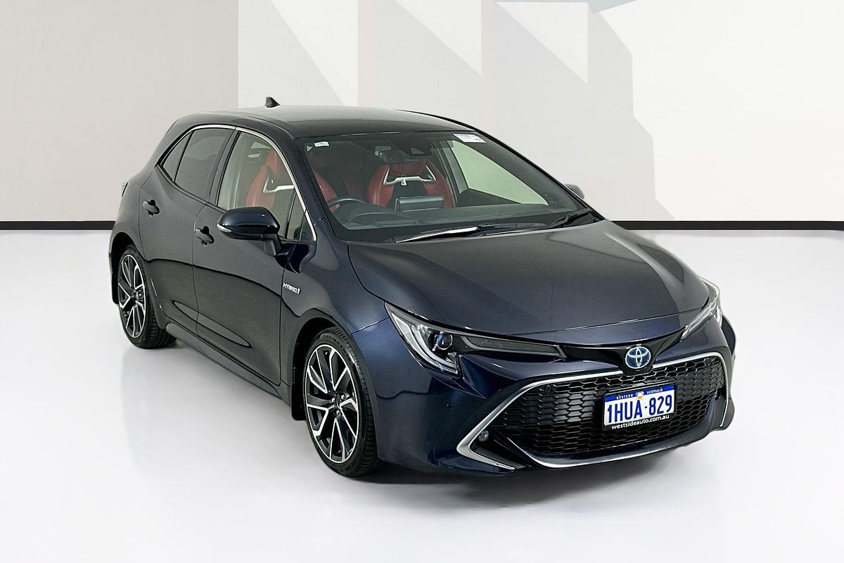 2021 Toyota COROLLA ZR HYBRID ZWE211R