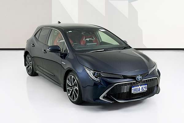2021 Toyota COROLLA ZR HYBRID ZWE211R