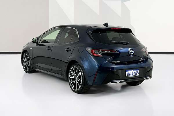 2021 Toyota COROLLA ZR HYBRID ZWE211R