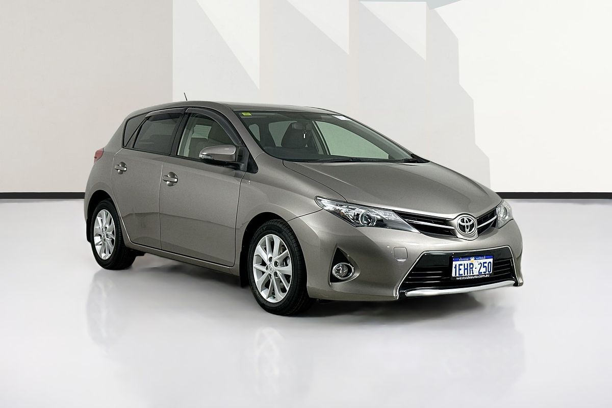 2013 Toyota COROLLA ASCENT SPORT ZRE182R