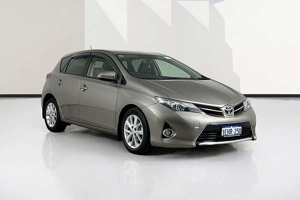 2013 Toyota COROLLA ASCENT SPORT ZRE182R