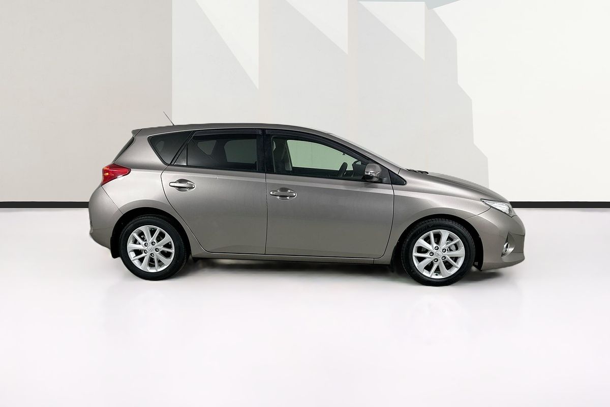 2013 Toyota COROLLA ASCENT SPORT ZRE182R