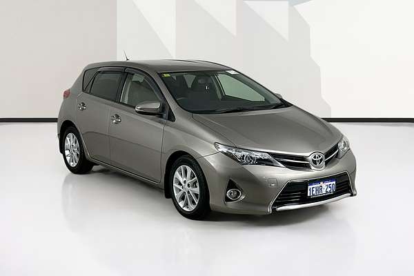 2013 Toyota COROLLA ASCENT SPORT ZRE182R
