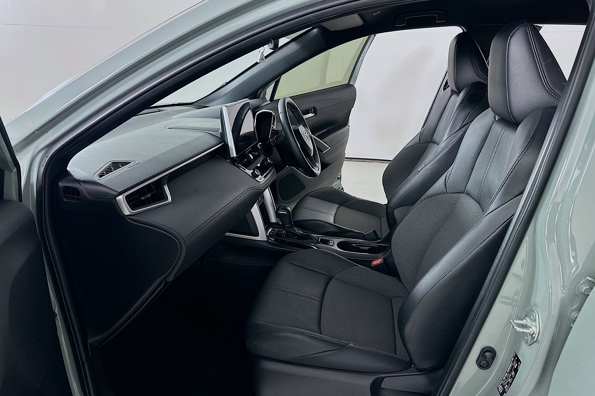 2024 Toyota COROLLA CROSS GXL AWD HYBRID MXGH15R