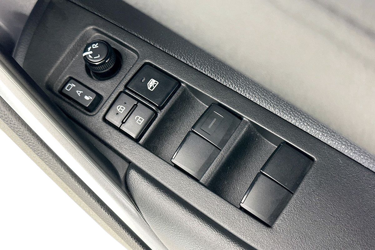 2024 Toyota COROLLA CROSS GX 2WD HYBRID MXGH10R