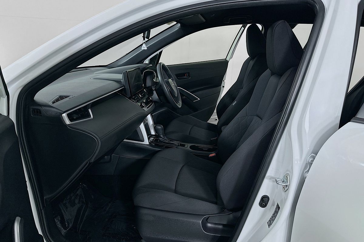 2024 Toyota COROLLA CROSS GX 2WD HYBRID MXGH10R