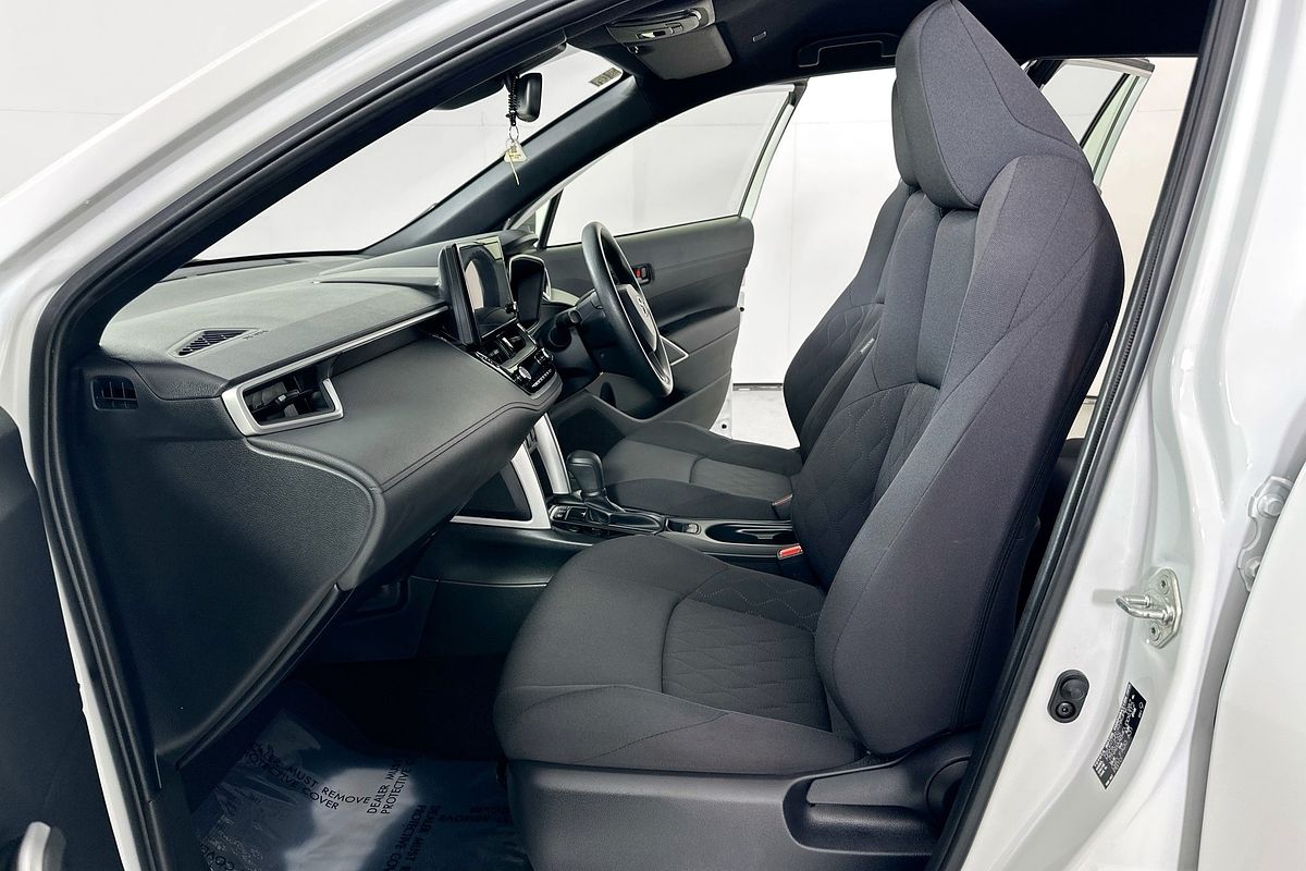 2024 Toyota COROLLA CROSS GX 2WD HYBRID MXGH10R