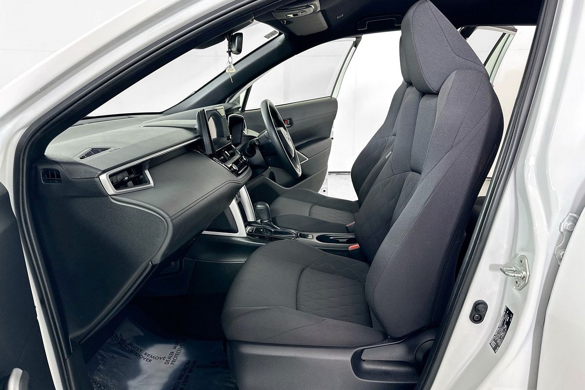 2024 Toyota COROLLA CROSS GX 2WD HYBRID MXGH10R