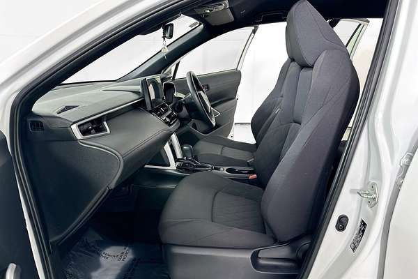 2024 Toyota COROLLA CROSS GX 2WD HYBRID MXGH10R