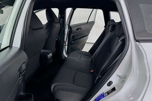 2024 Toyota COROLLA CROSS GX 2WD HYBRID MXGH10R