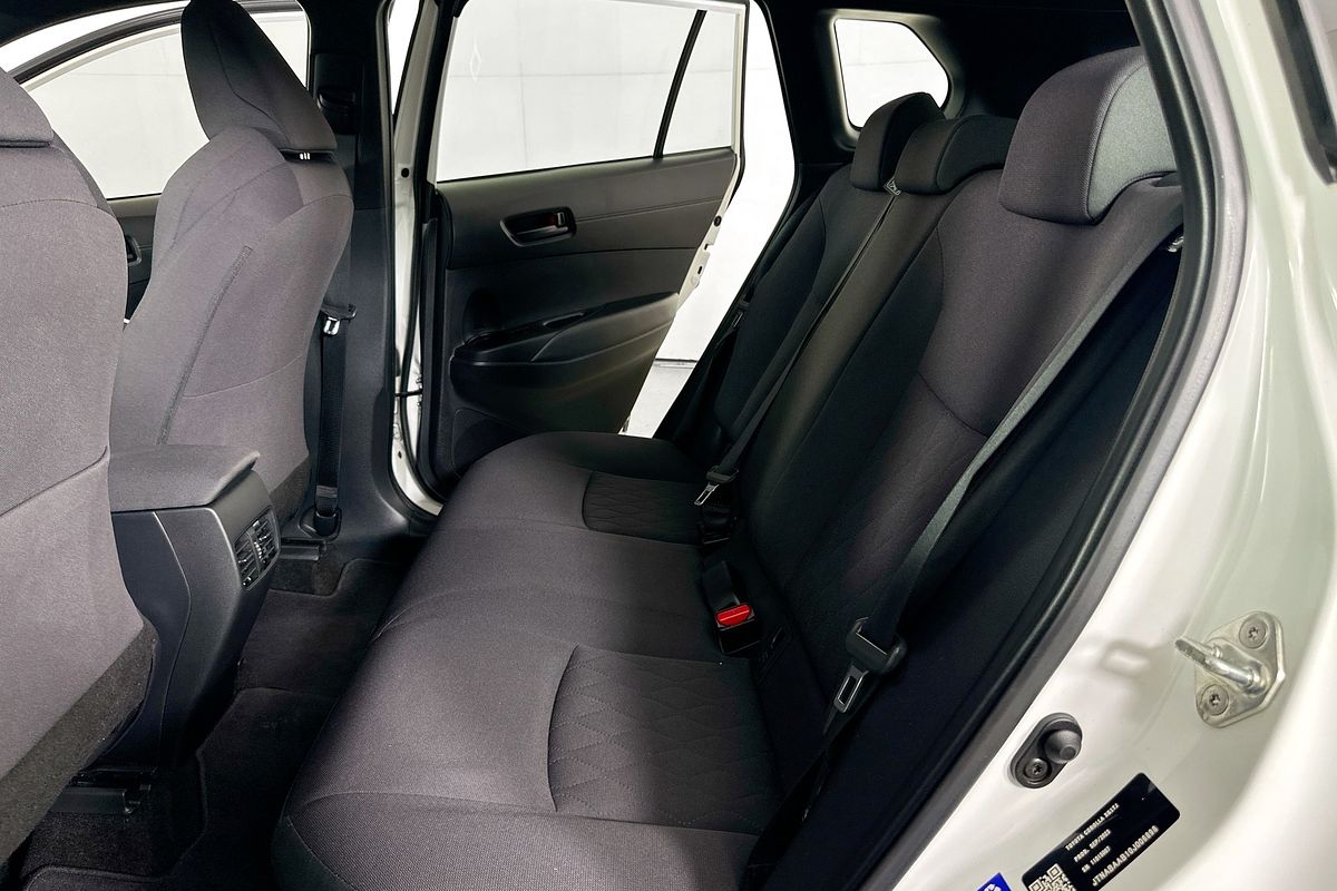 2023 Toyota COROLLA CROSS GX 2WD HYBRID MXGH10R