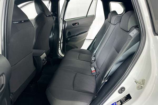 2024 Toyota COROLLA CROSS GX 2WD HYBRID MXGH10R