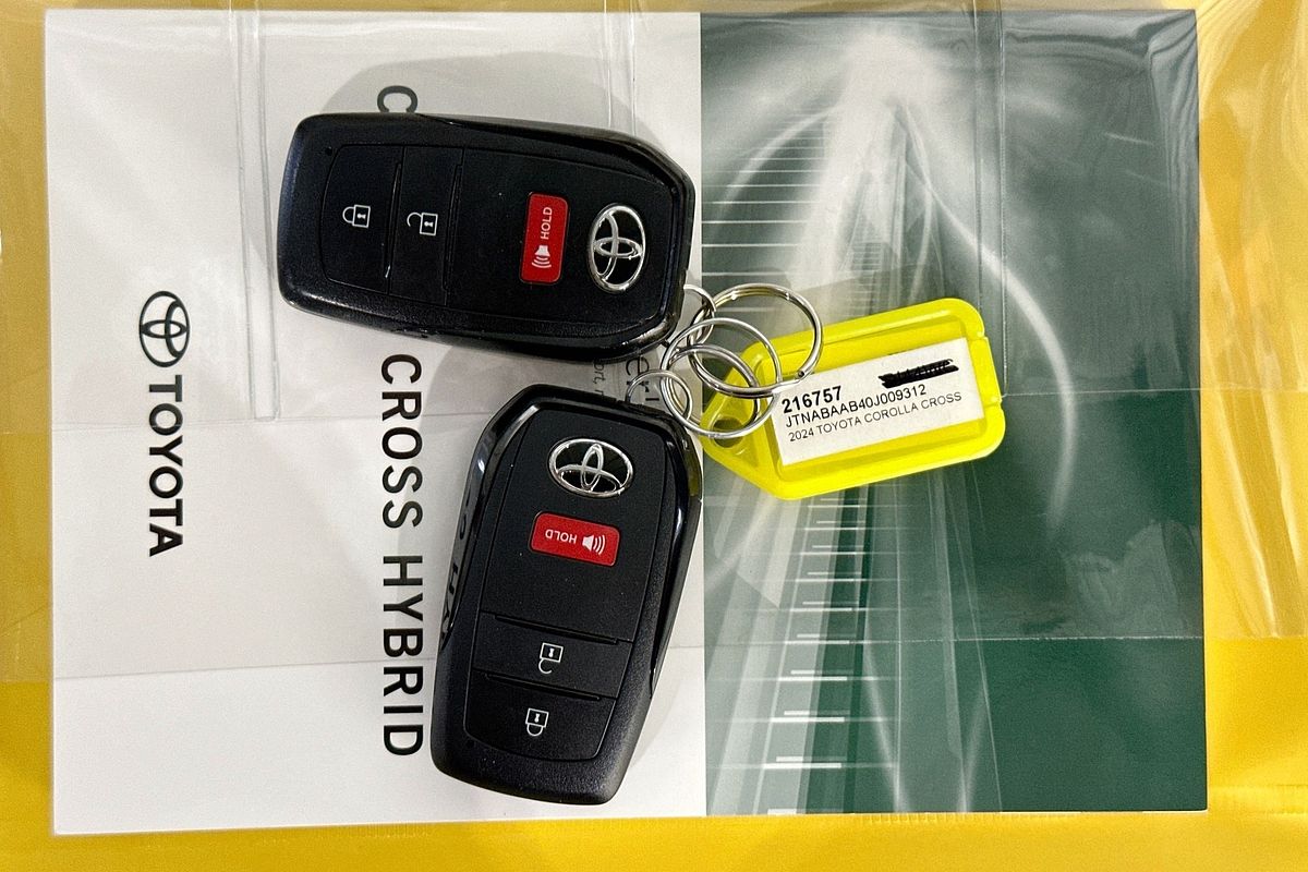 2024 Toyota COROLLA CROSS GX 2WD HYBRID MXGH10R