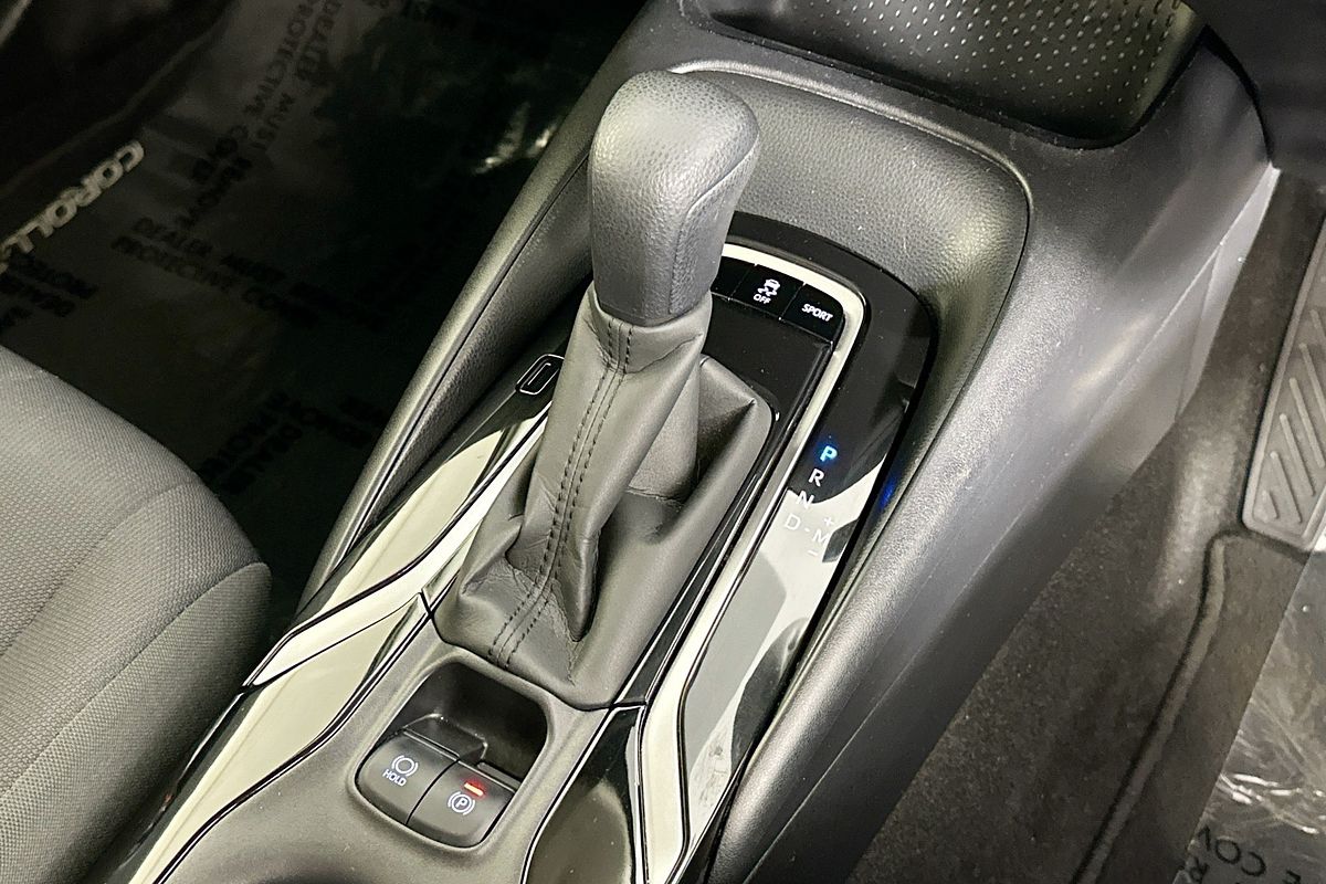 2021 Toyota COROLLA ASCENT SPORT MZEA12R