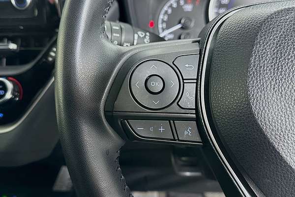 2022 Toyota COROLLA SX HYBRID ZWE211R