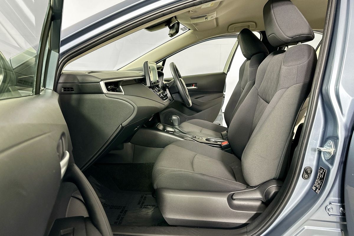 2021 Toyota COROLLA ASCENT SPORT MZEA12R