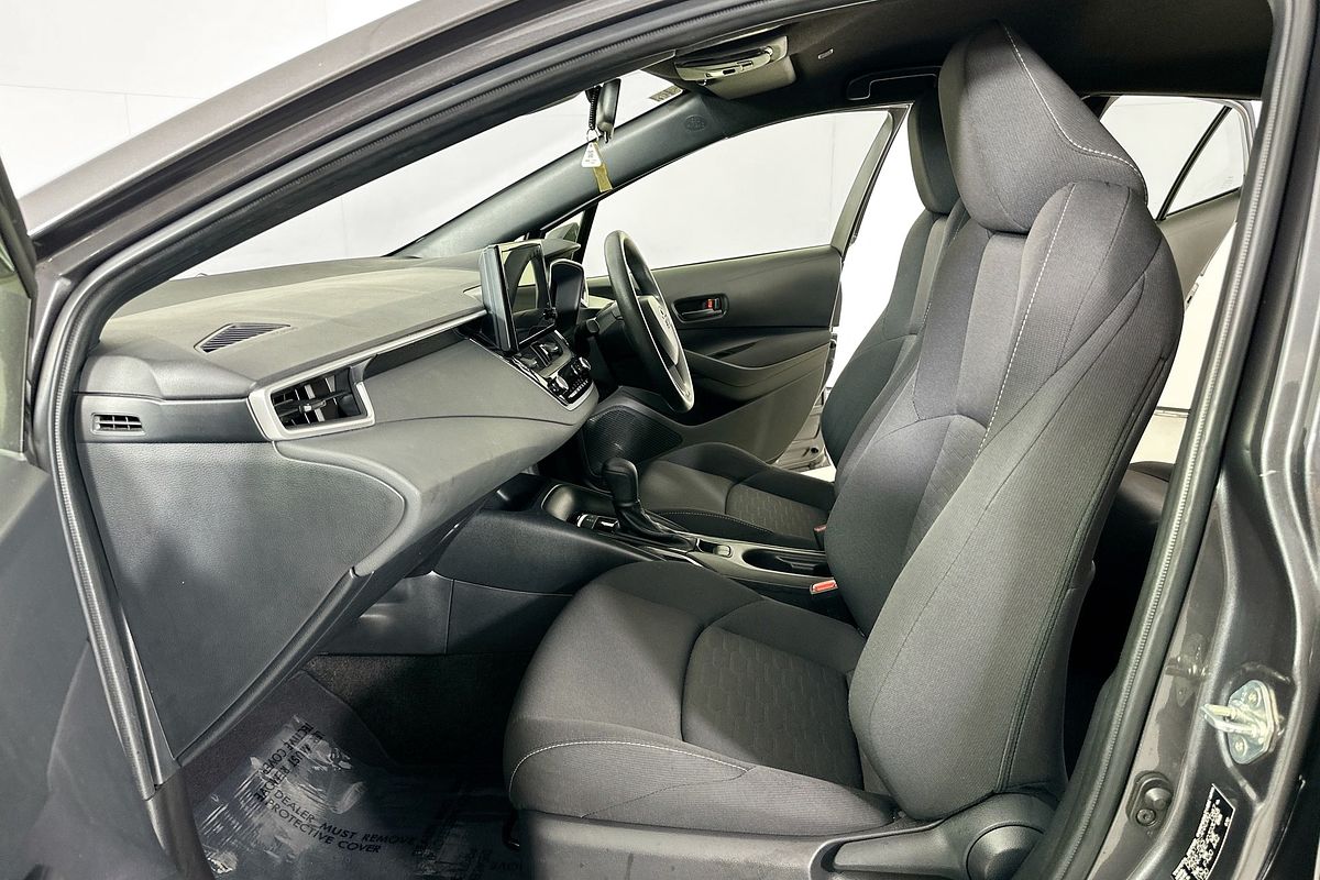 2024 Toyota COROLLA ASCENT SPORT MZEA12R