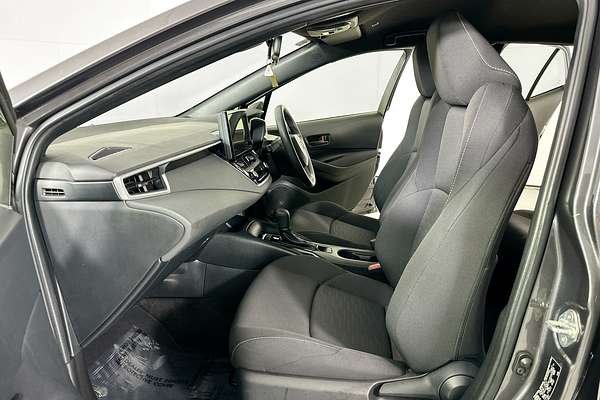 2024 Toyota COROLLA ASCENT SPORT MZEA12R