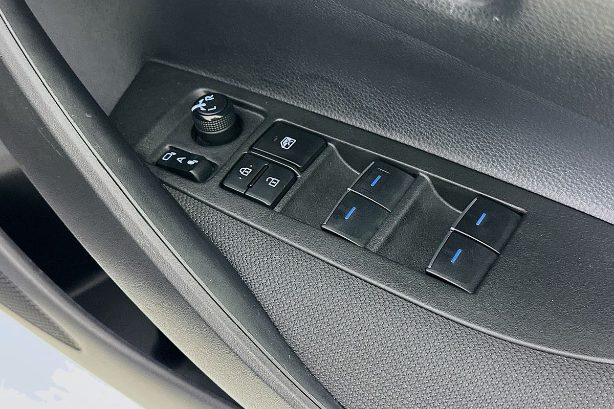 2022 Toyota COROLLA SX HYBRID ZWE211R