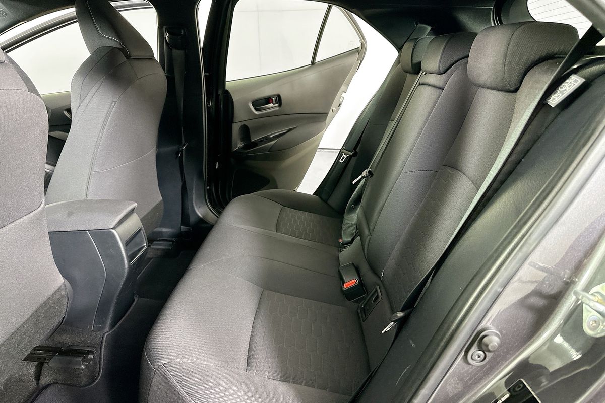2024 Toyota COROLLA ASCENT SPORT MZEA12R