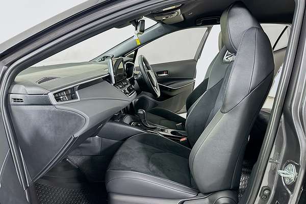 2023 Toyota COROLLA ZR HYBRID ZWE219R