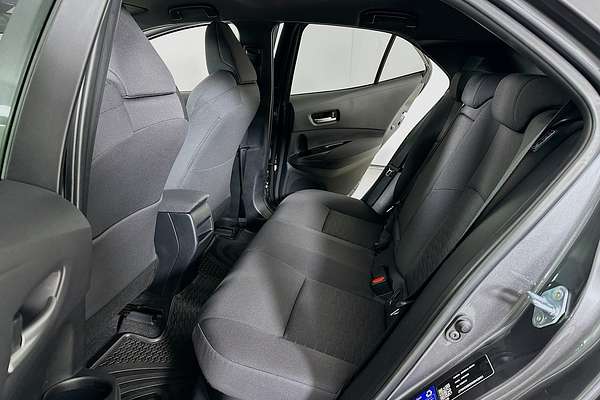 2022 Toyota COROLLA SX HYBRID ZWE211R
