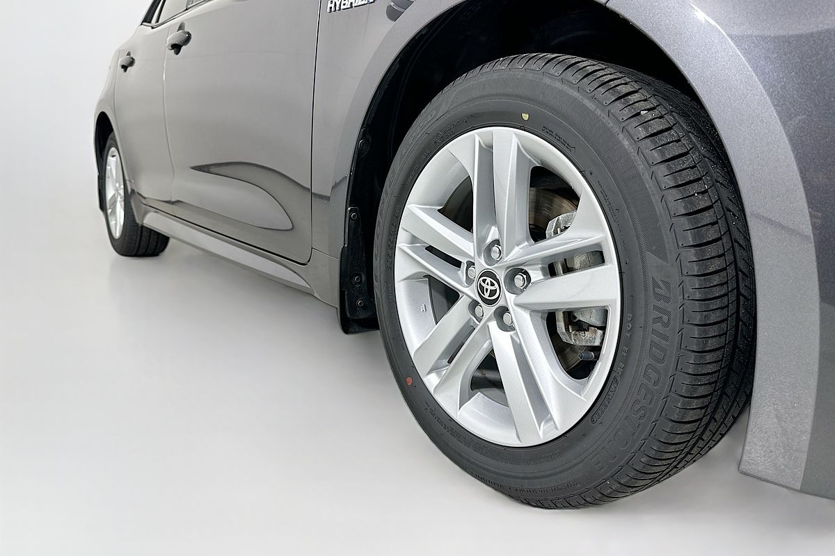 2022 Toyota COROLLA SX HYBRID ZWE211R