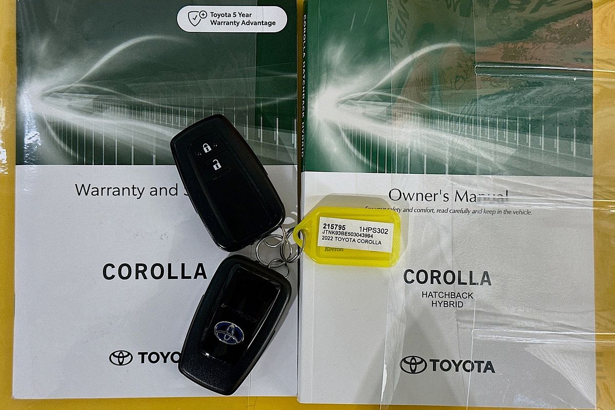 2022 Toyota COROLLA SX HYBRID ZWE211R