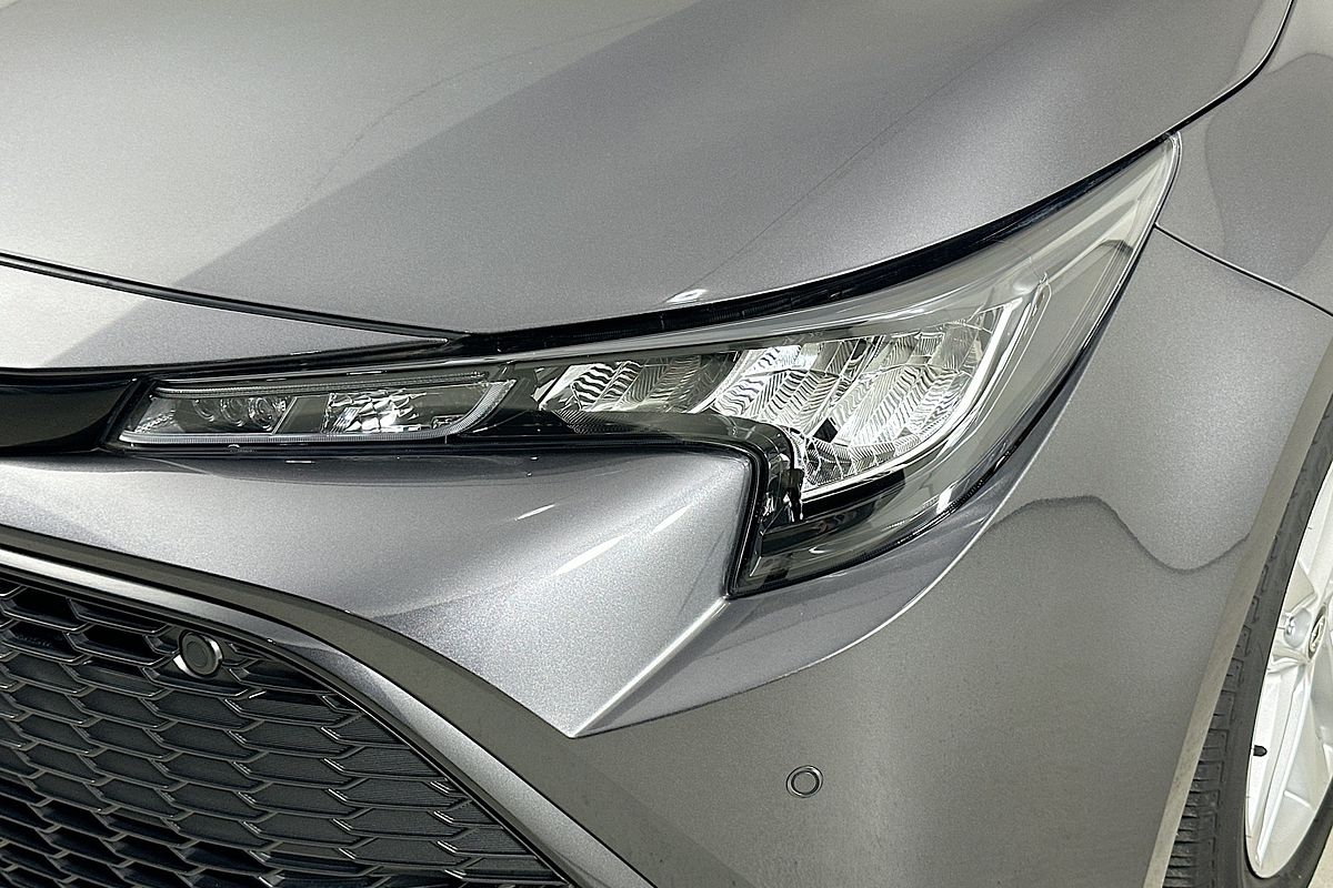 2022 Toyota COROLLA SX HYBRID ZWE211R