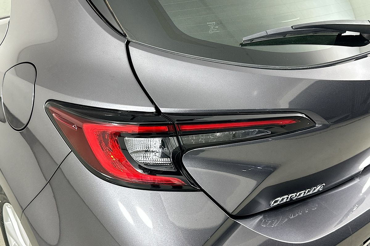 2024 Toyota COROLLA ASCENT SPORT MZEA12R