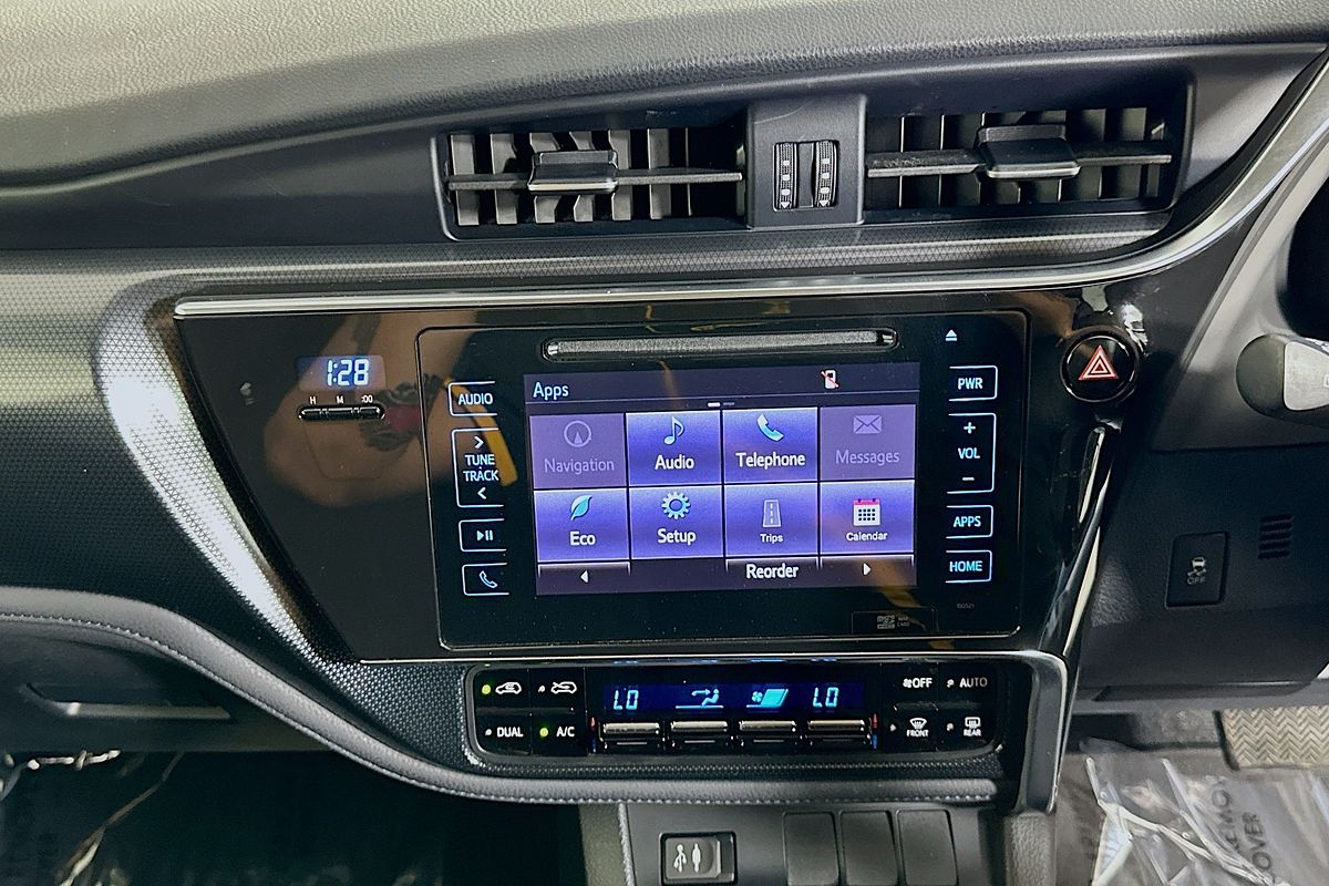 2018 Toyota COROLLA HYBRID ZWE186R MY16