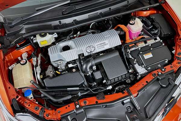 2018 Toyota COROLLA HYBRID ZWE186R MY16