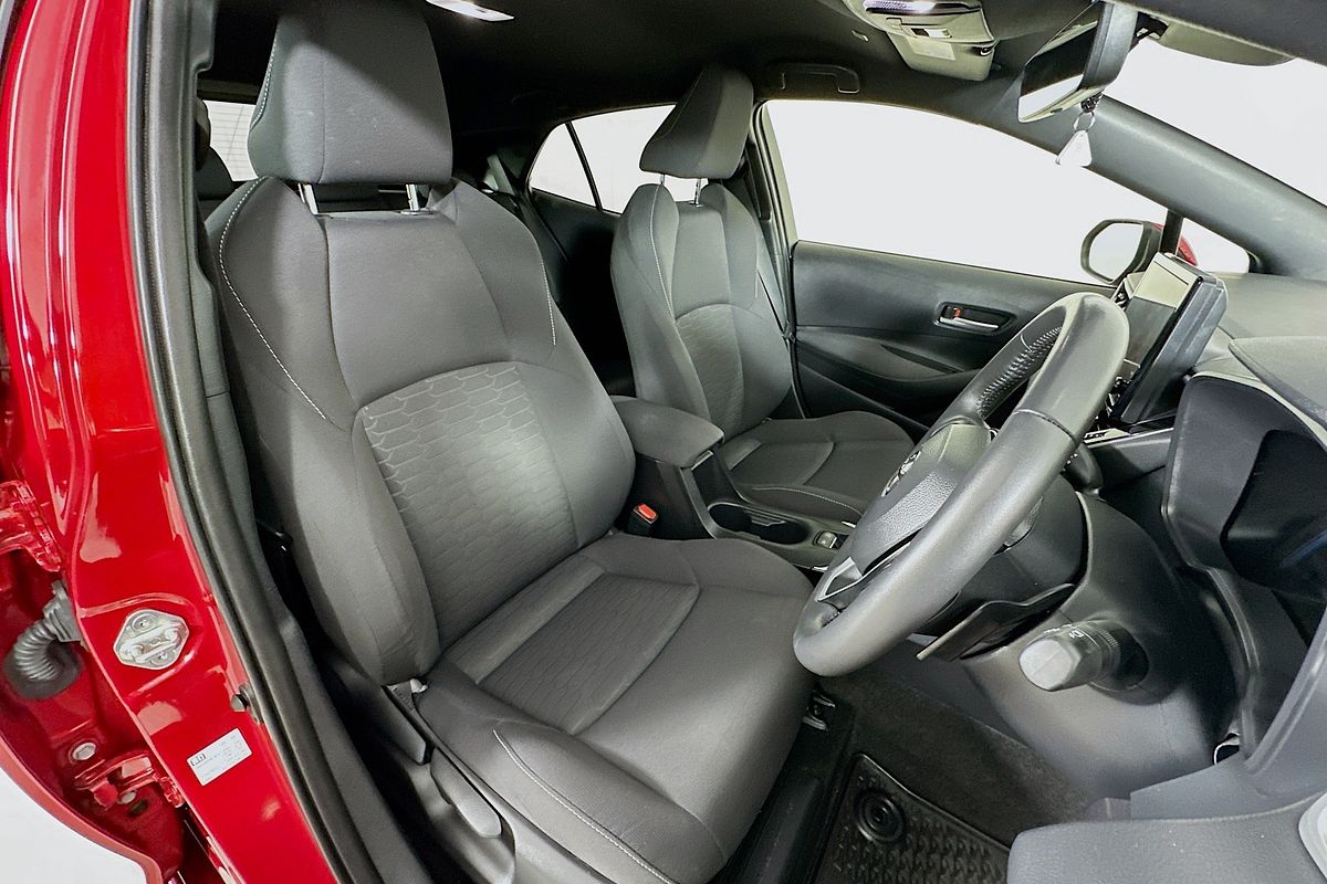 2023 Toyota COROLLA SX MZEA12R