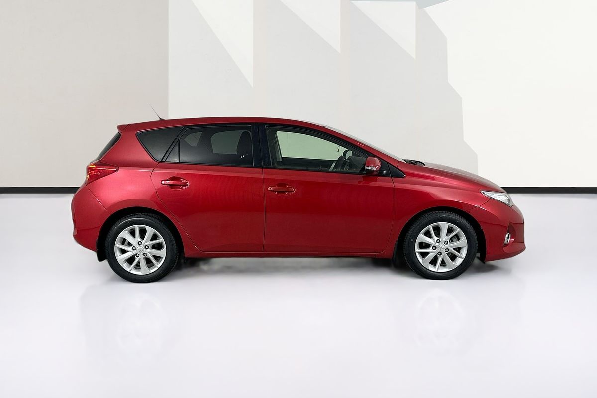 2013 Toyota COROLLA ASCENT SPORT ZRE182R