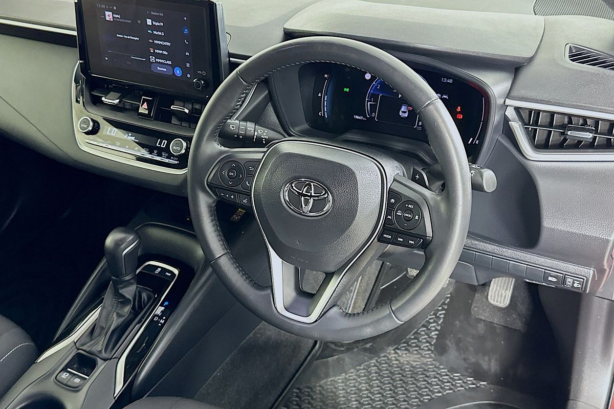 2023 Toyota COROLLA SX MZEA12R