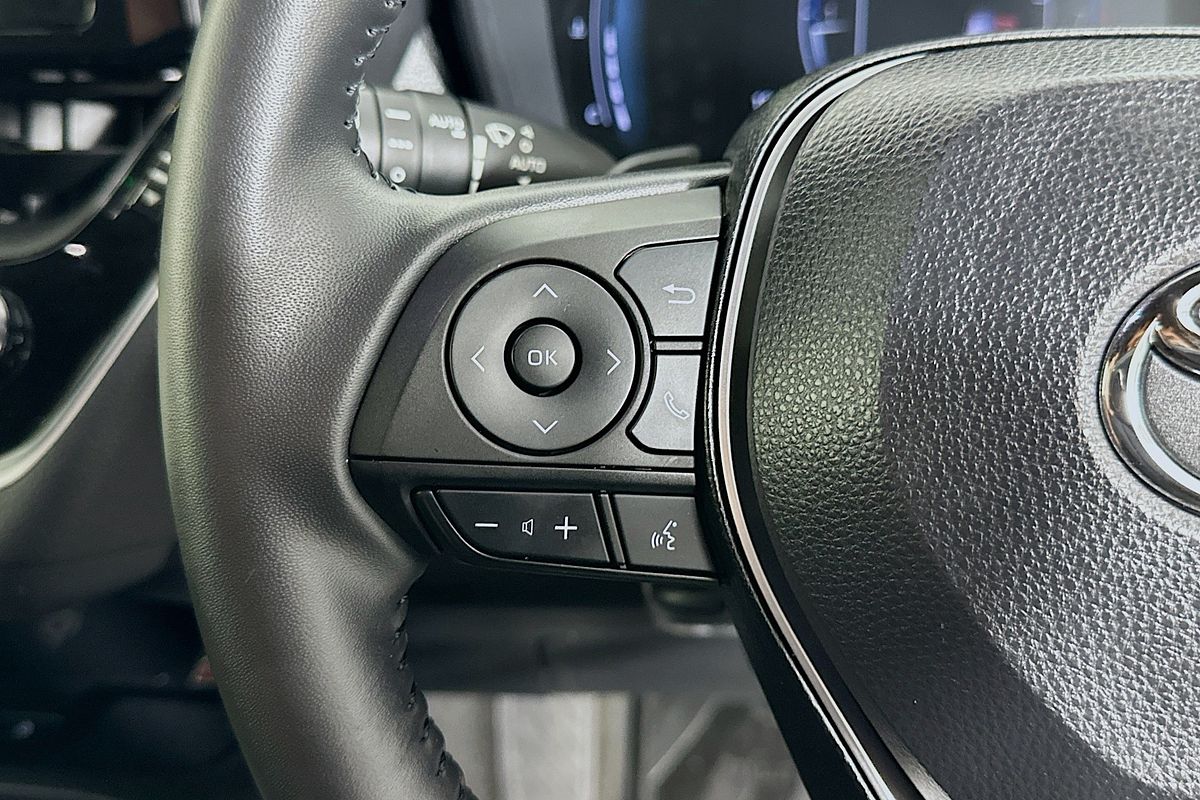 2023 Toyota COROLLA SX MZEA12R