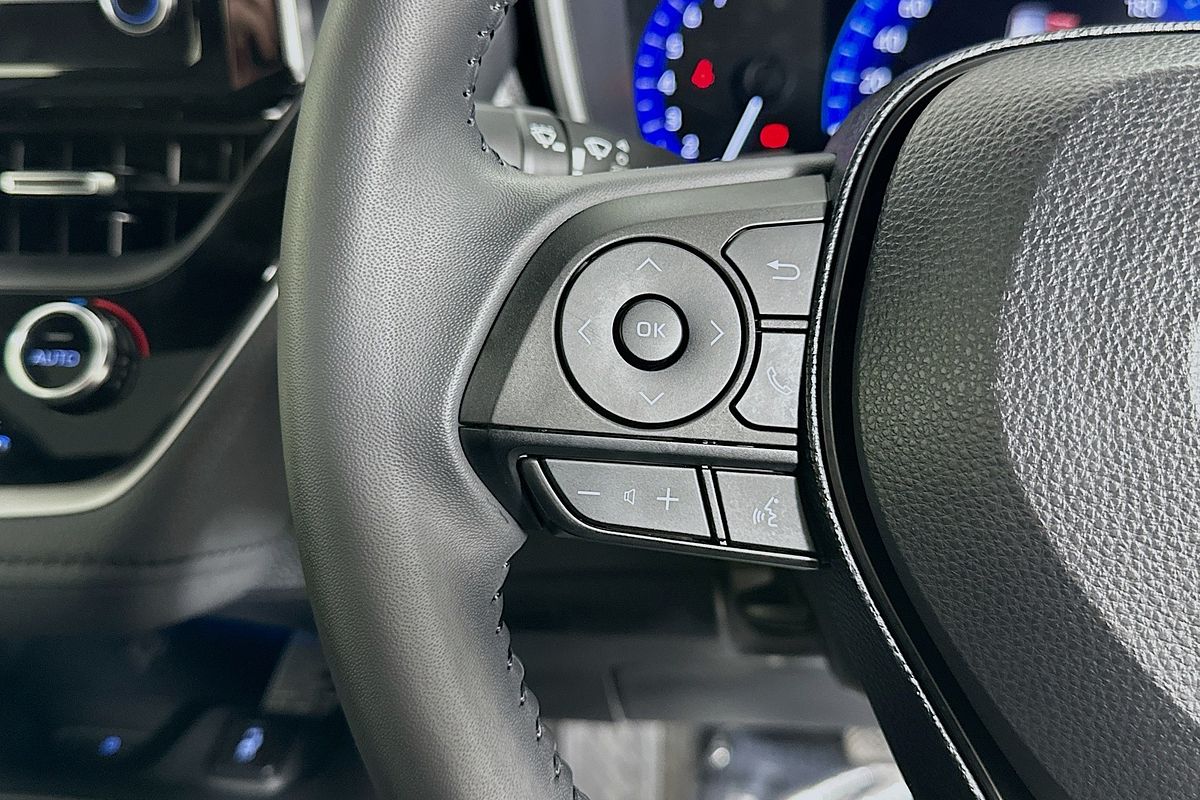 2019 Toyota COROLLA ZR MZEA12R