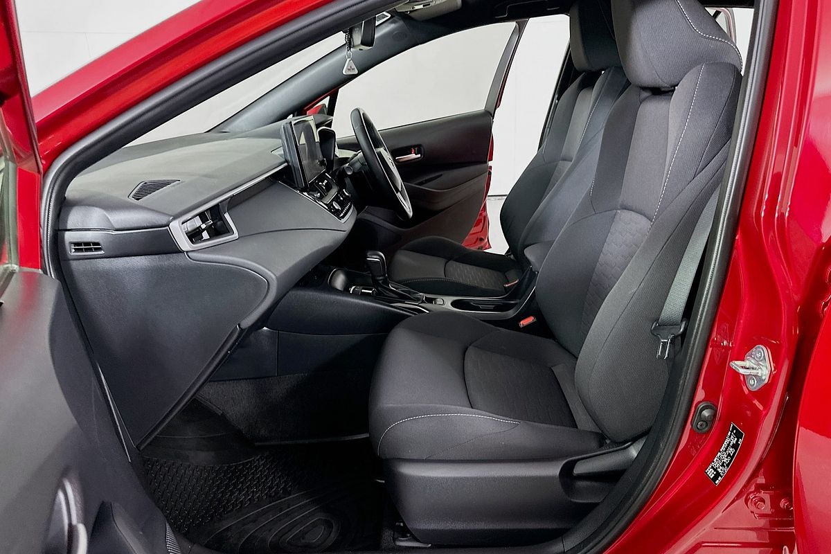 2023 Toyota COROLLA SX MZEA12R