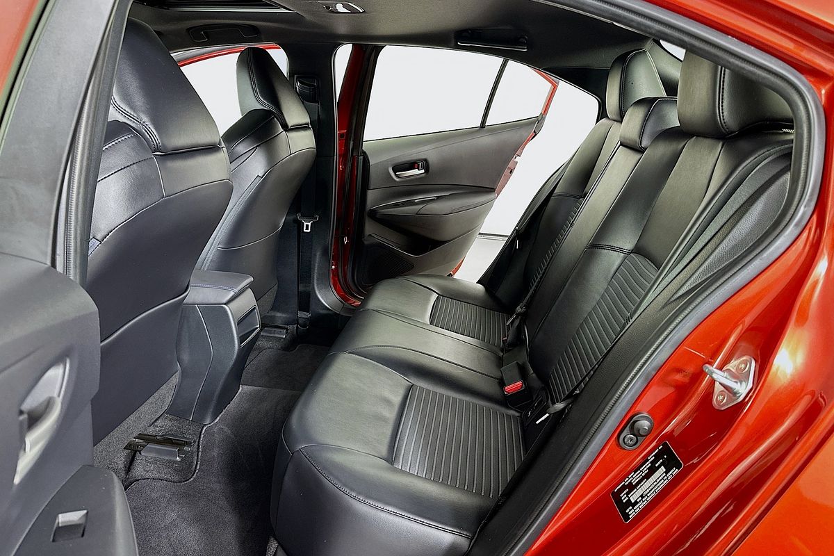 2019 Toyota COROLLA ZR MZEA12R
