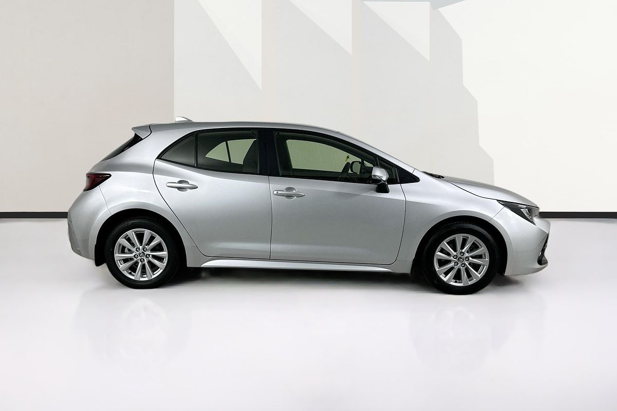 2024 Toyota COROLLA ASCENT SPORT MZEA12R