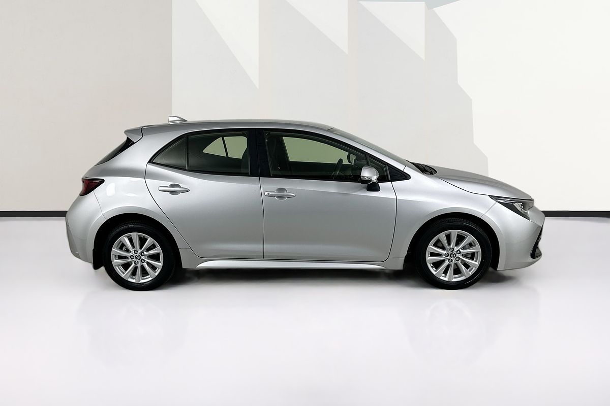 2024 Toyota COROLLA ASCENT SPORT MZEA12R