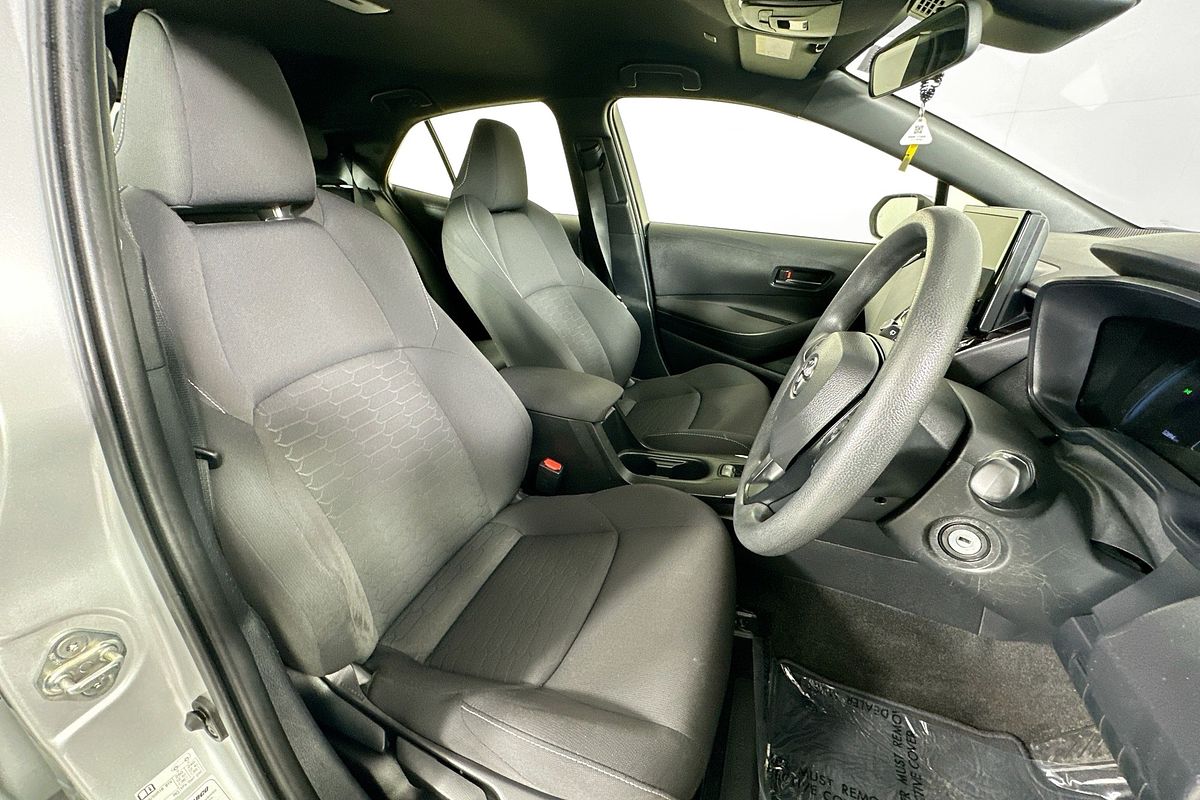 2024 Toyota COROLLA ASCENT SPORT MZEA12R