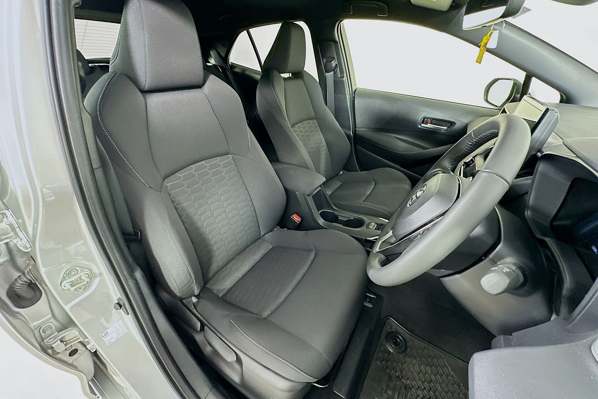 2023 Toyota COROLLA SX HYBRID ZWE219R