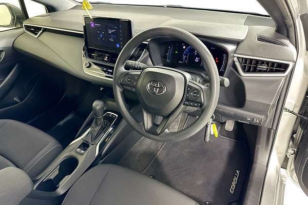 2024 Toyota COROLLA ASCENT SPORT MZEA12R