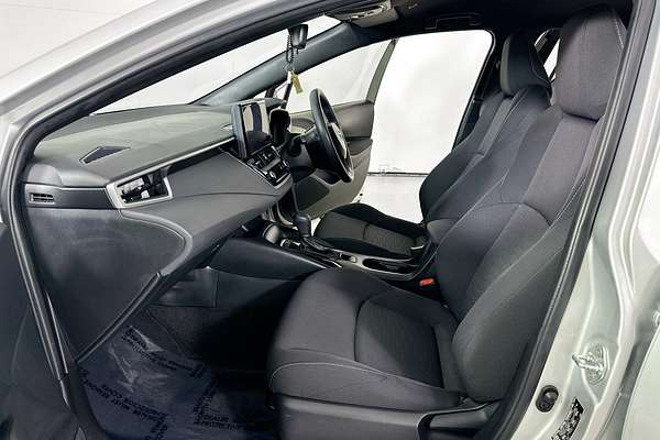 2024 Toyota COROLLA ASCENT SPORT MZEA12R