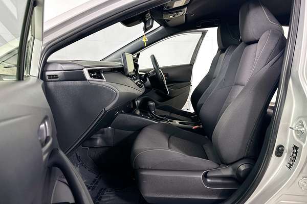 2024 Toyota COROLLA ASCENT SPORT MZEA12R
